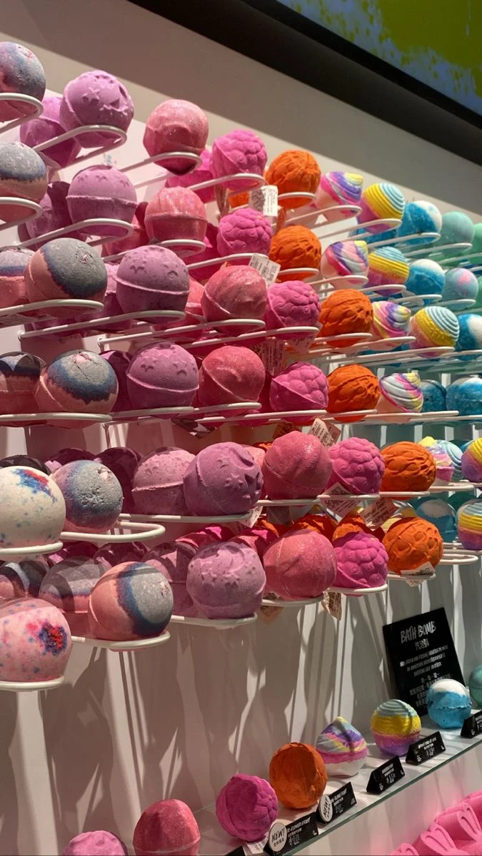 Bath Bombs & Sucks